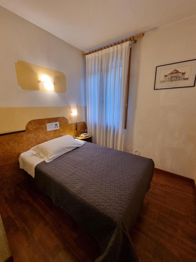 Cityhotel Cristina Vicenza Luaran gambar